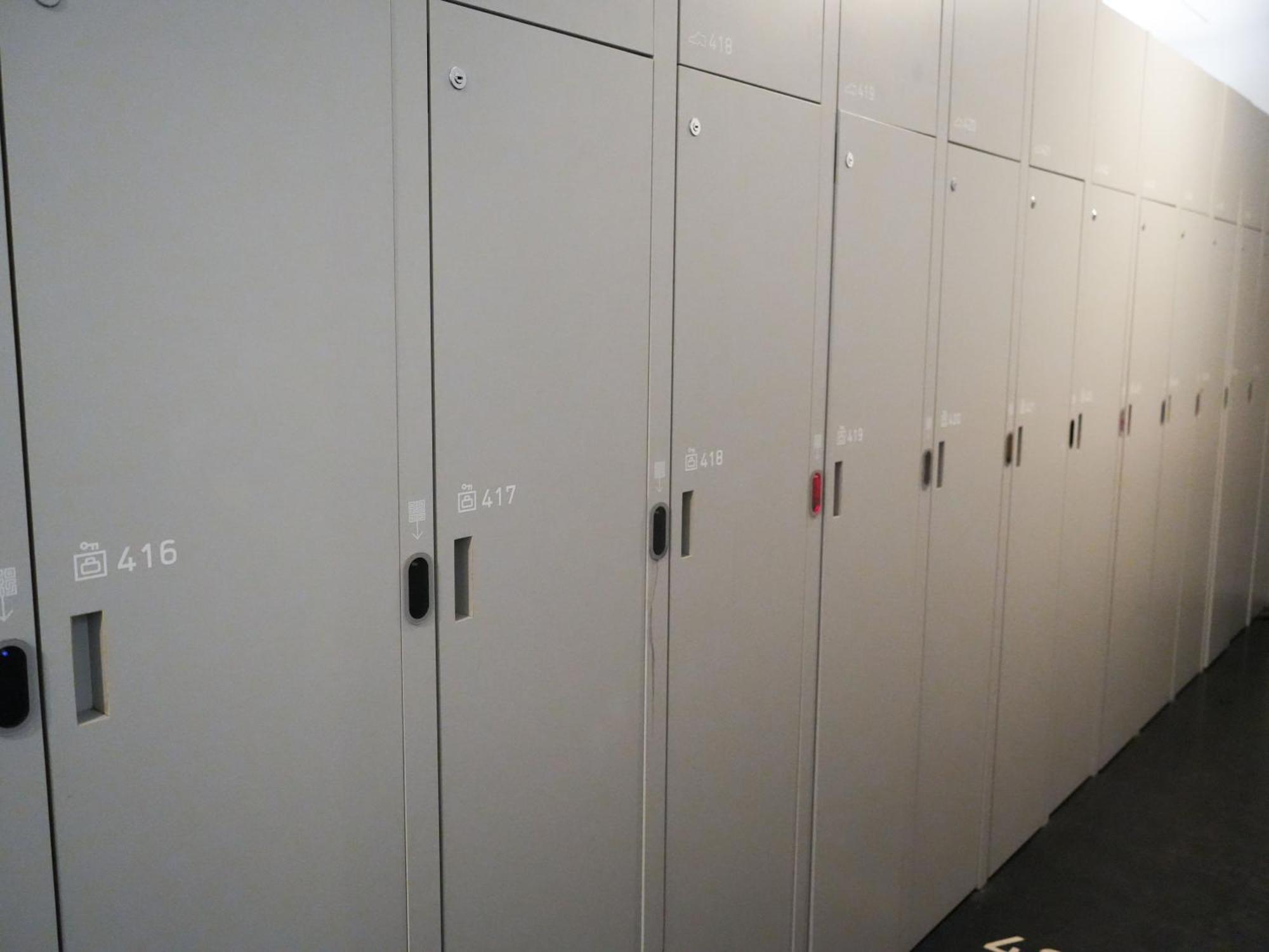 Rembrandt Cabin Shinjuku Shin-Okubo โตเกียว ภายนอก รูปภาพ